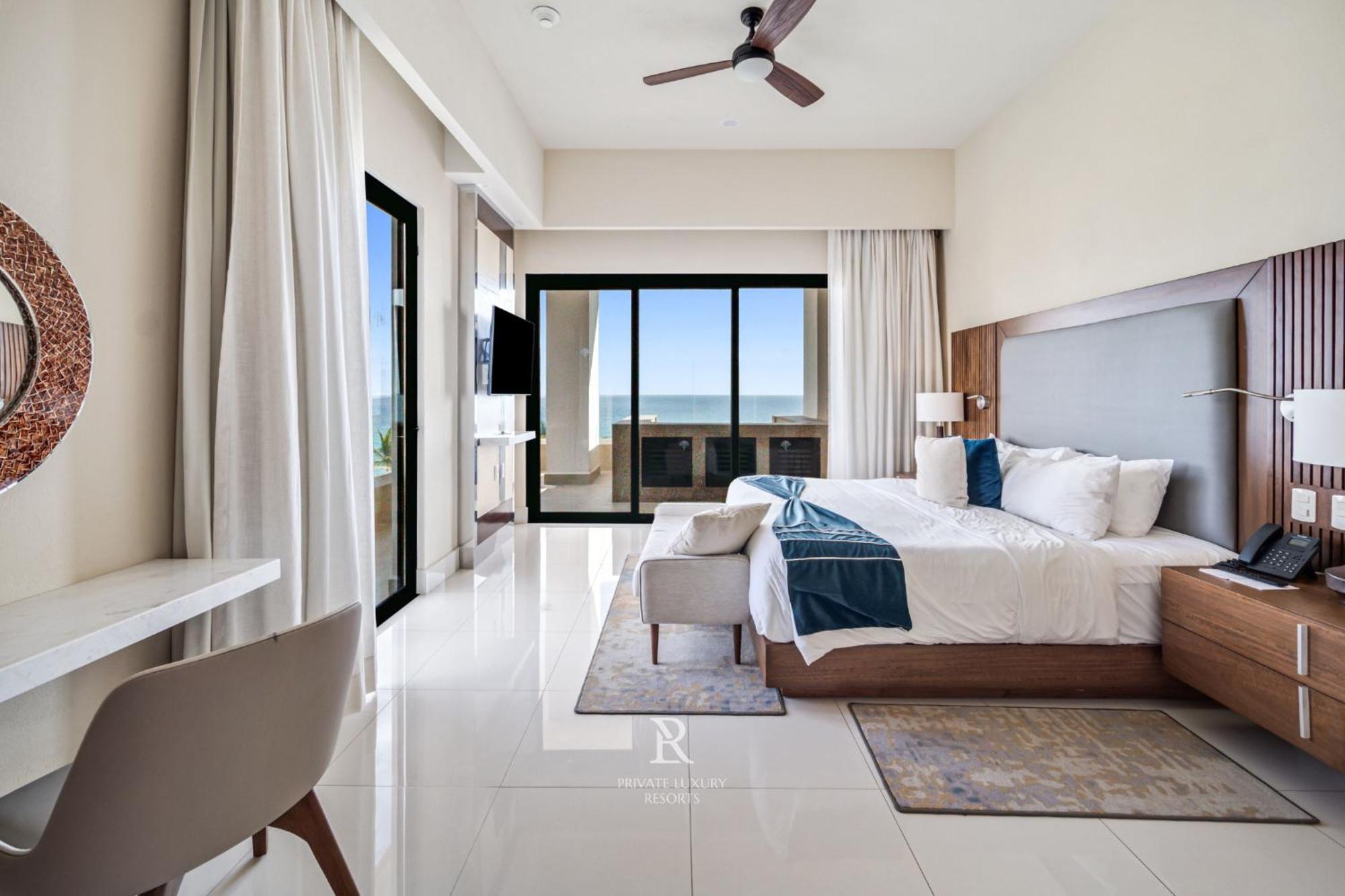 Three Bdr Ocean Front Lockoff - La Valencia * Cabo San Lucas