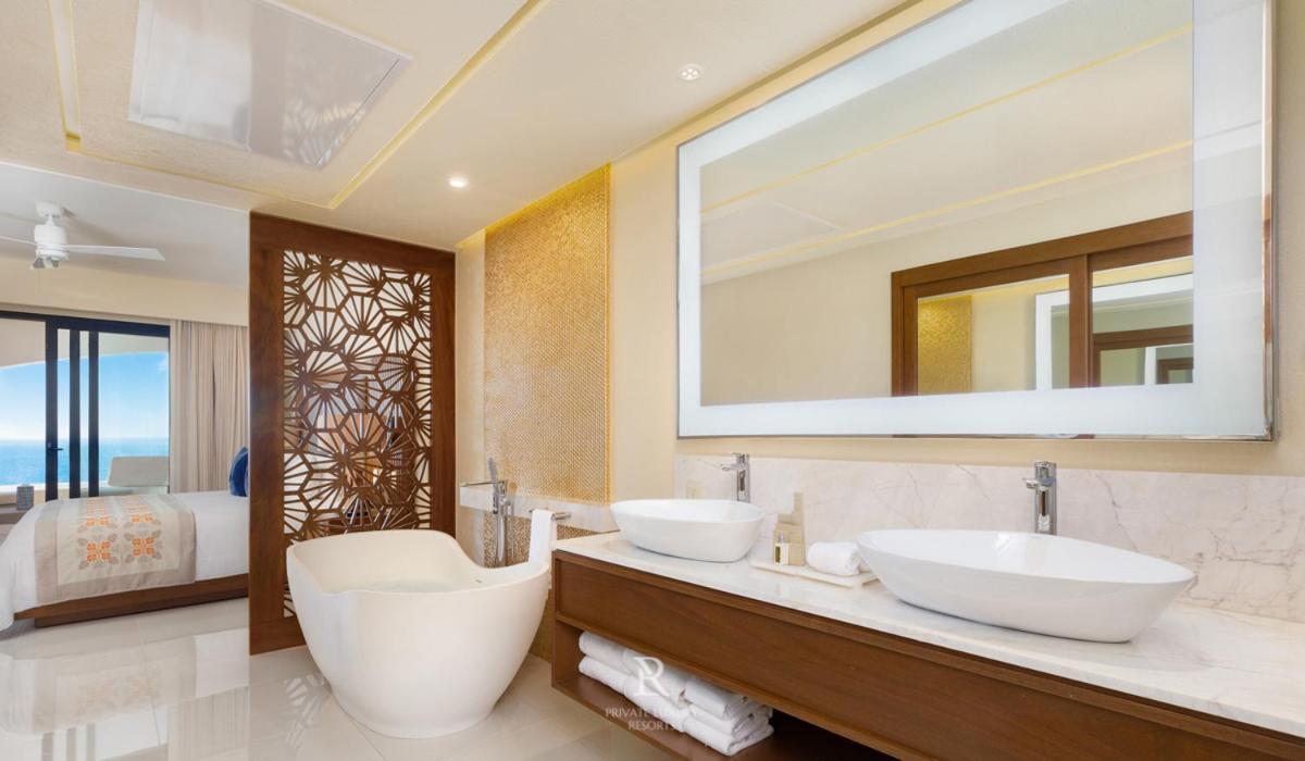 Resort One Bedroom Ocean View - La Valencia *
