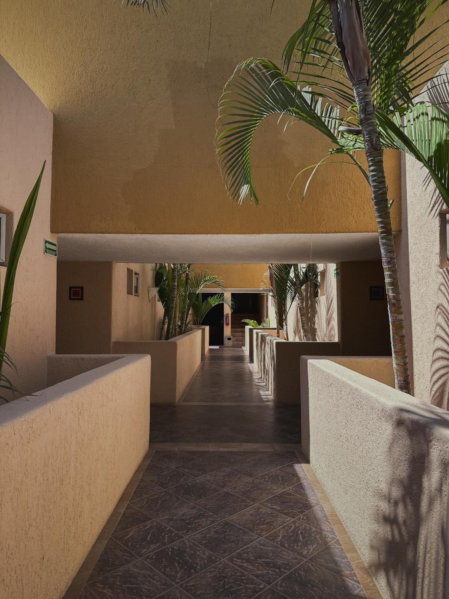 Patios 4*