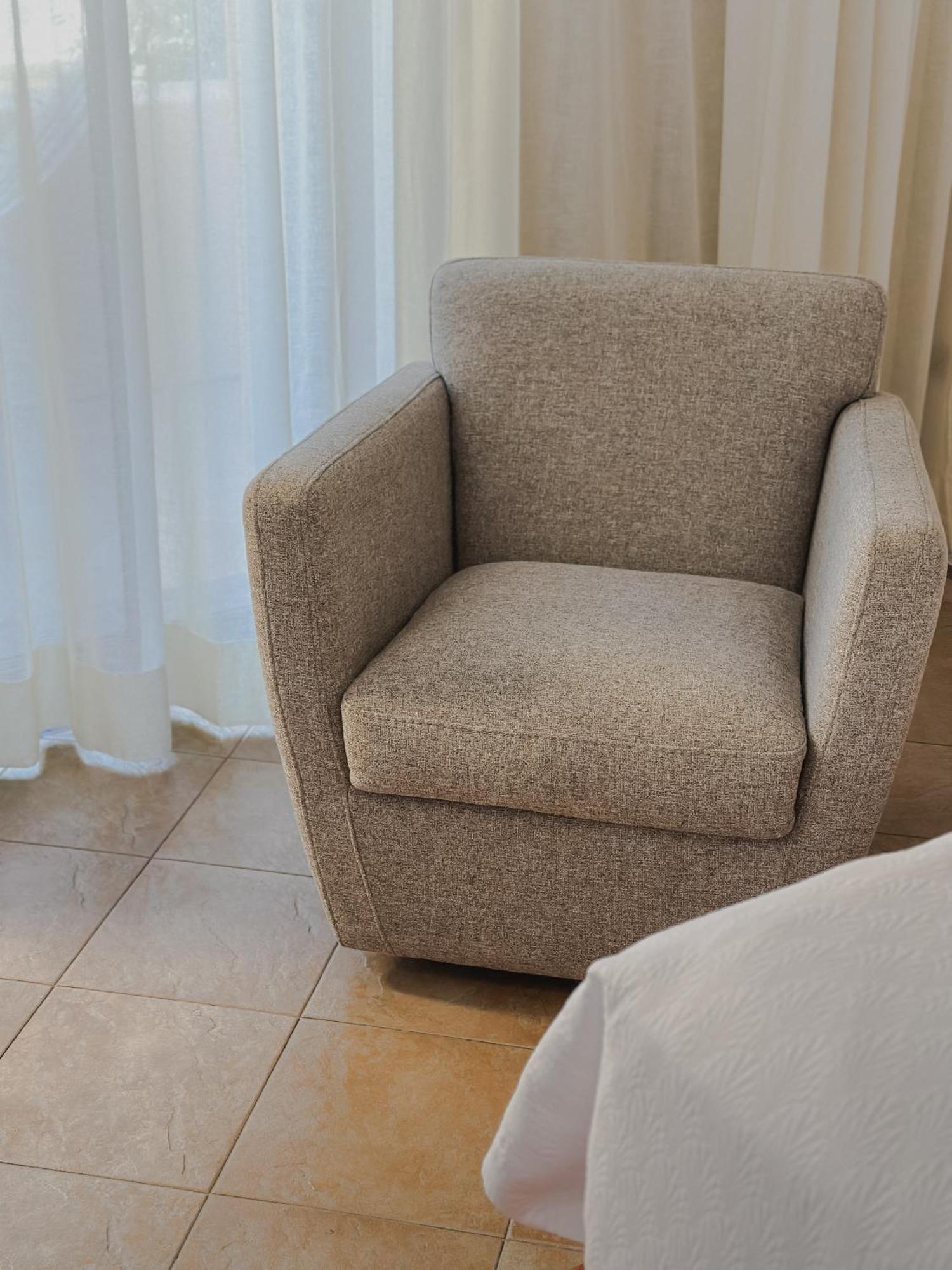 Hotel Patios 4*