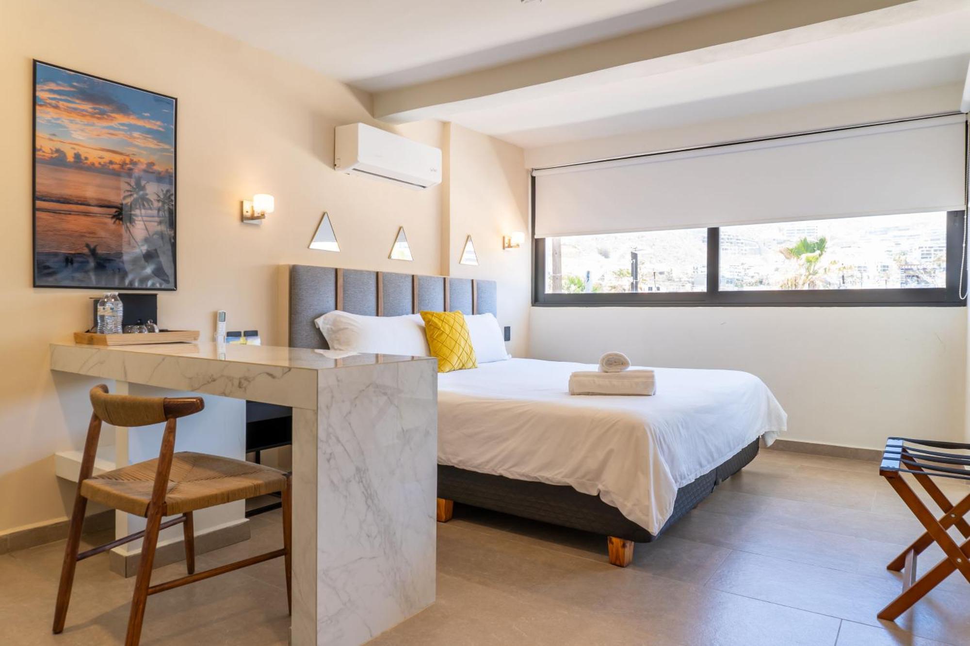 Hotel Colmena Marina Cabos