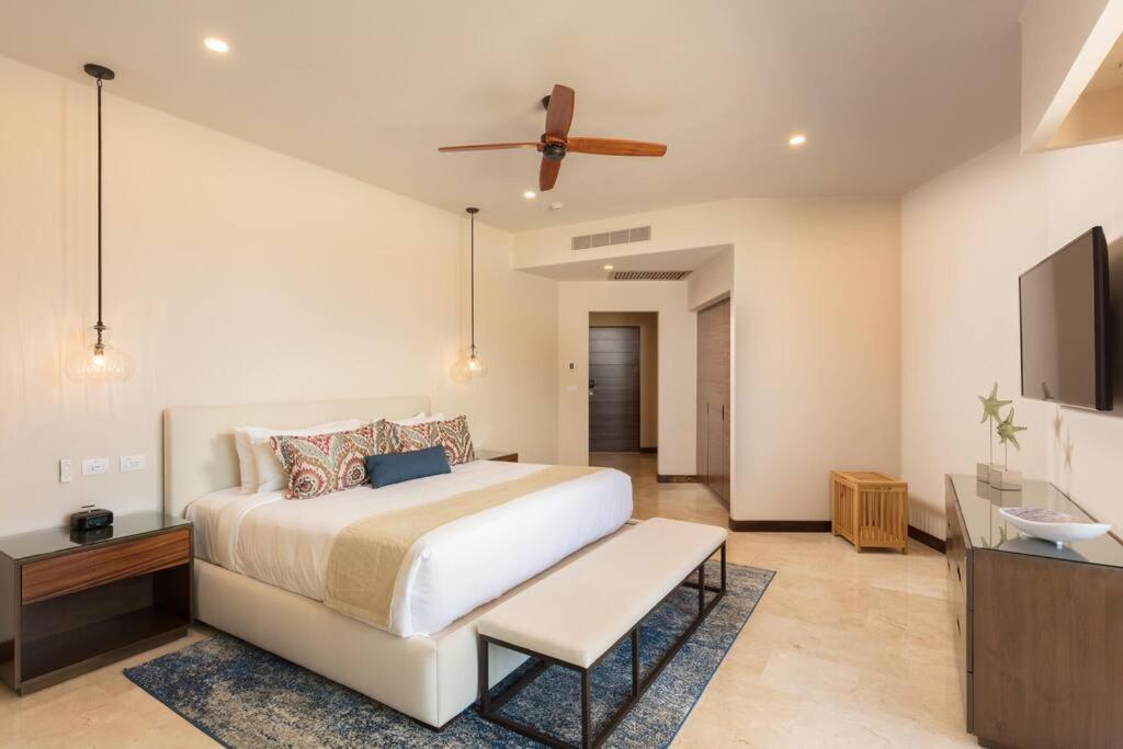 Apartment Beachfront 3 Bdrm In Exclusive Diamante Golf