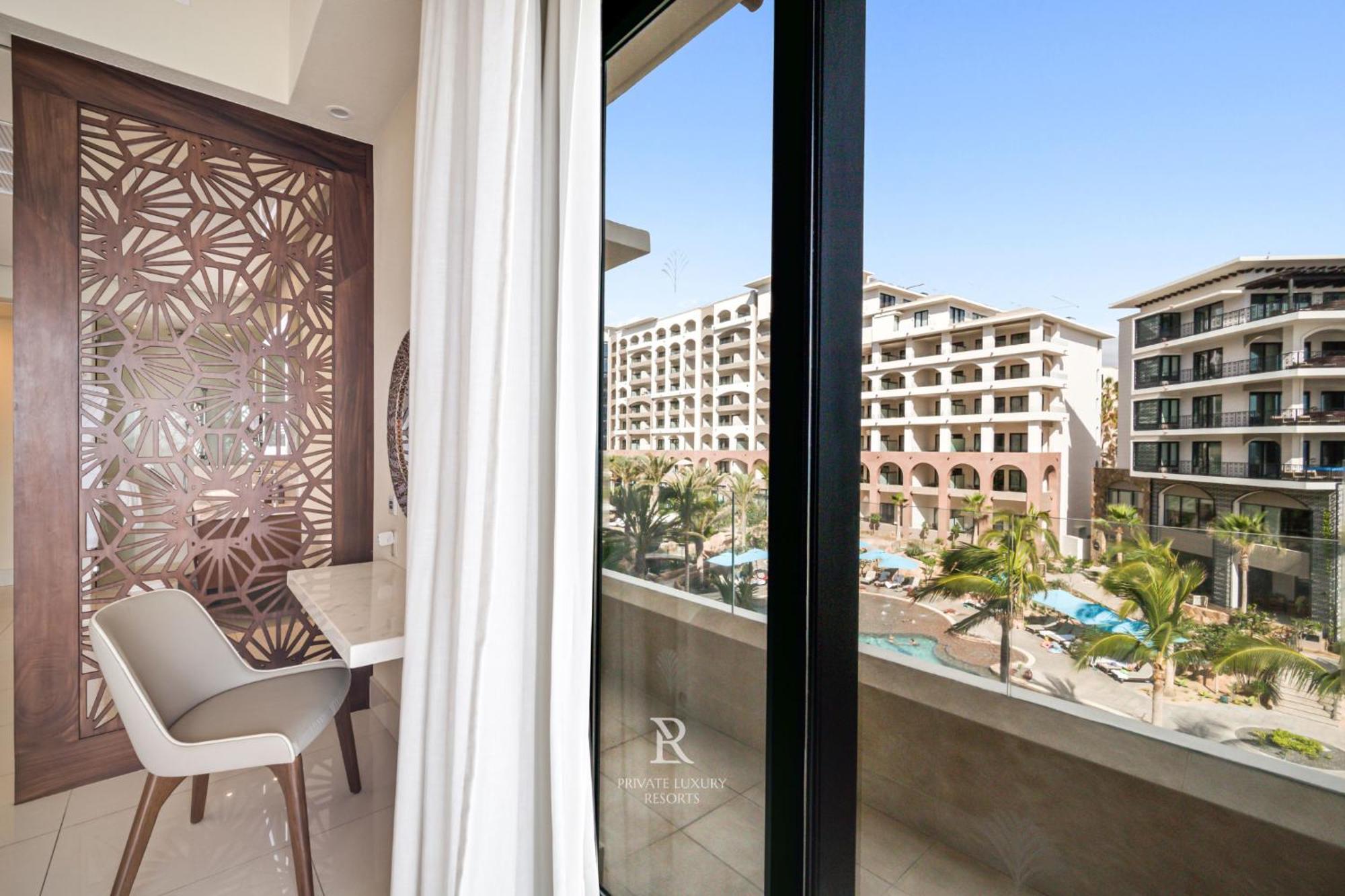 Three Bdr Ocean Front Lockoff - La Valencia * Cabo San Lucas