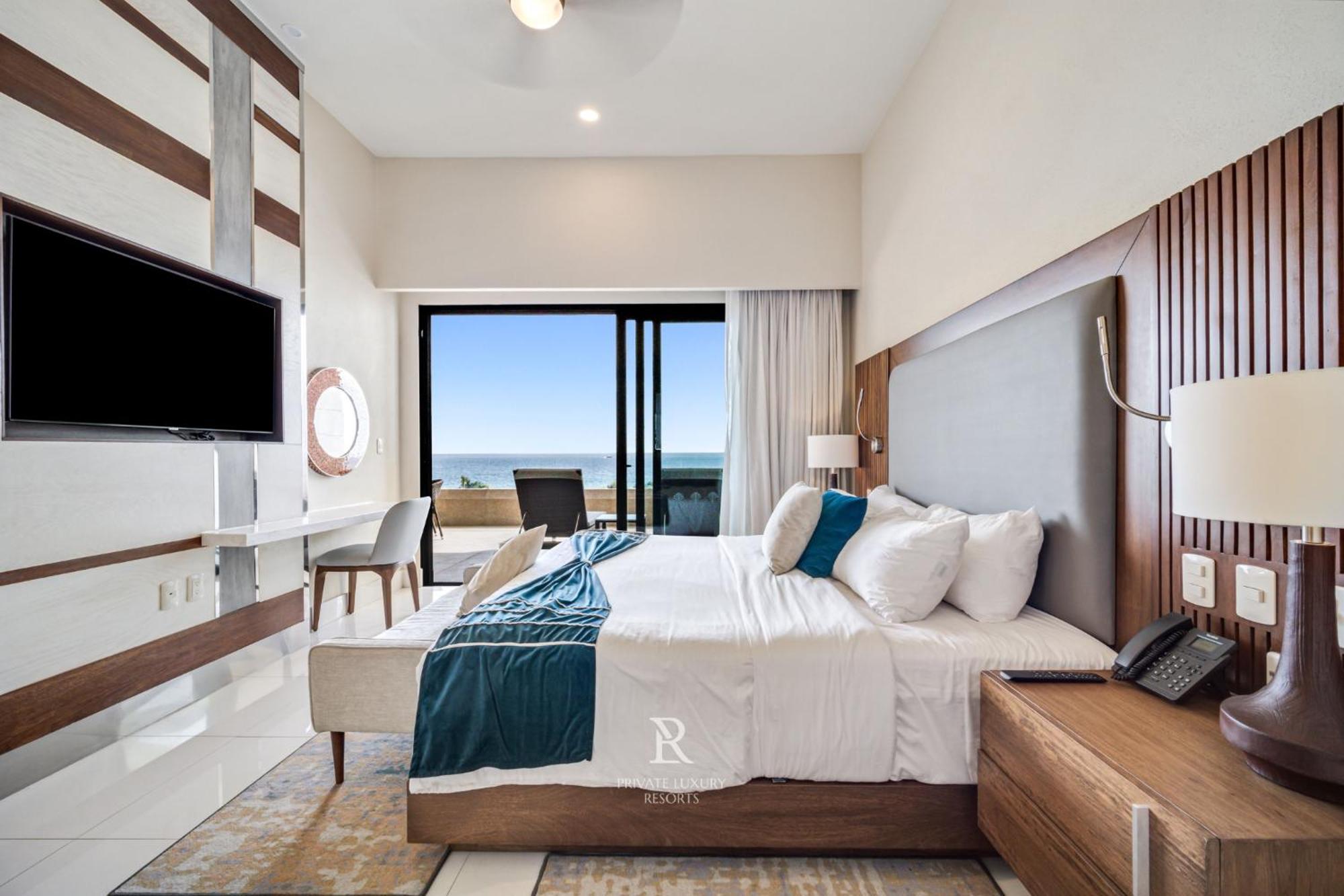Resort Three Bdr Ocean Front Lockoff - La Valencia Cabo San Lucas