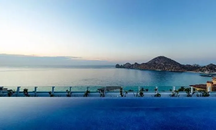 Medano Beach Suites