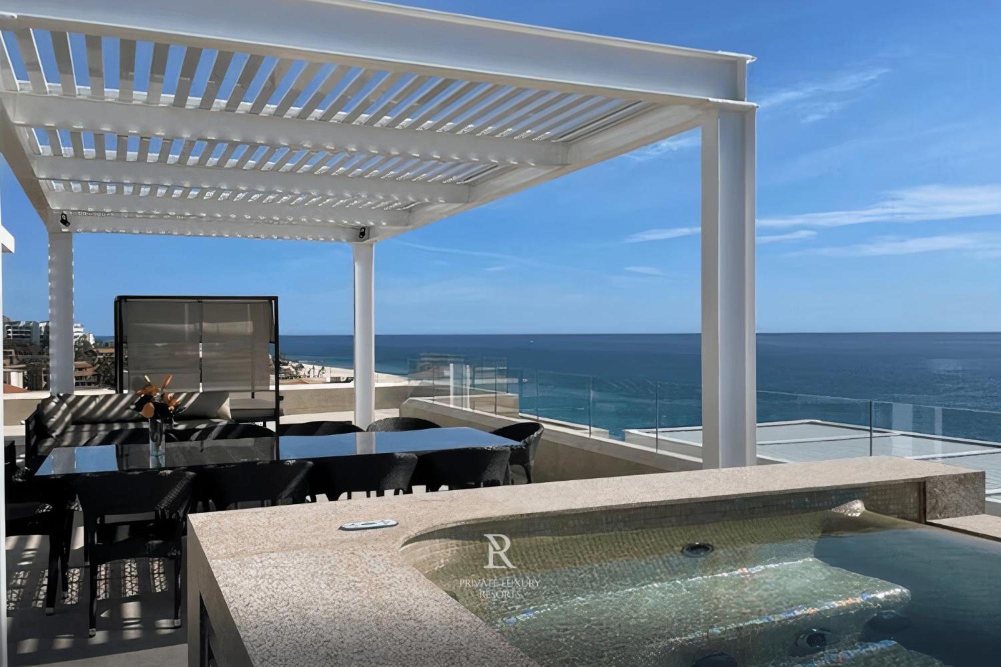 Three Bdr Penthouse Ocean Front-villa La Valencia Resort