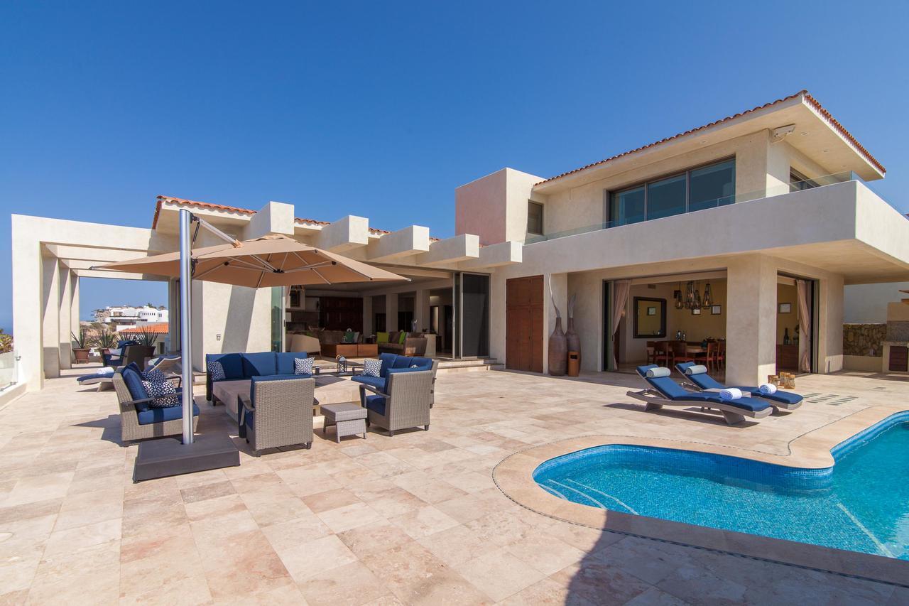 Full Service Stunning Oceanfront At Penasco Villa *