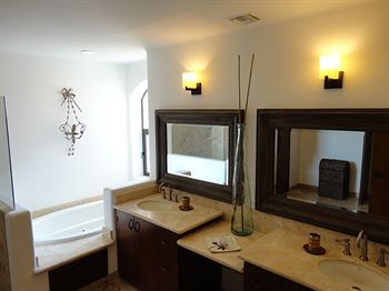 The At La Vista Boutique Hotel