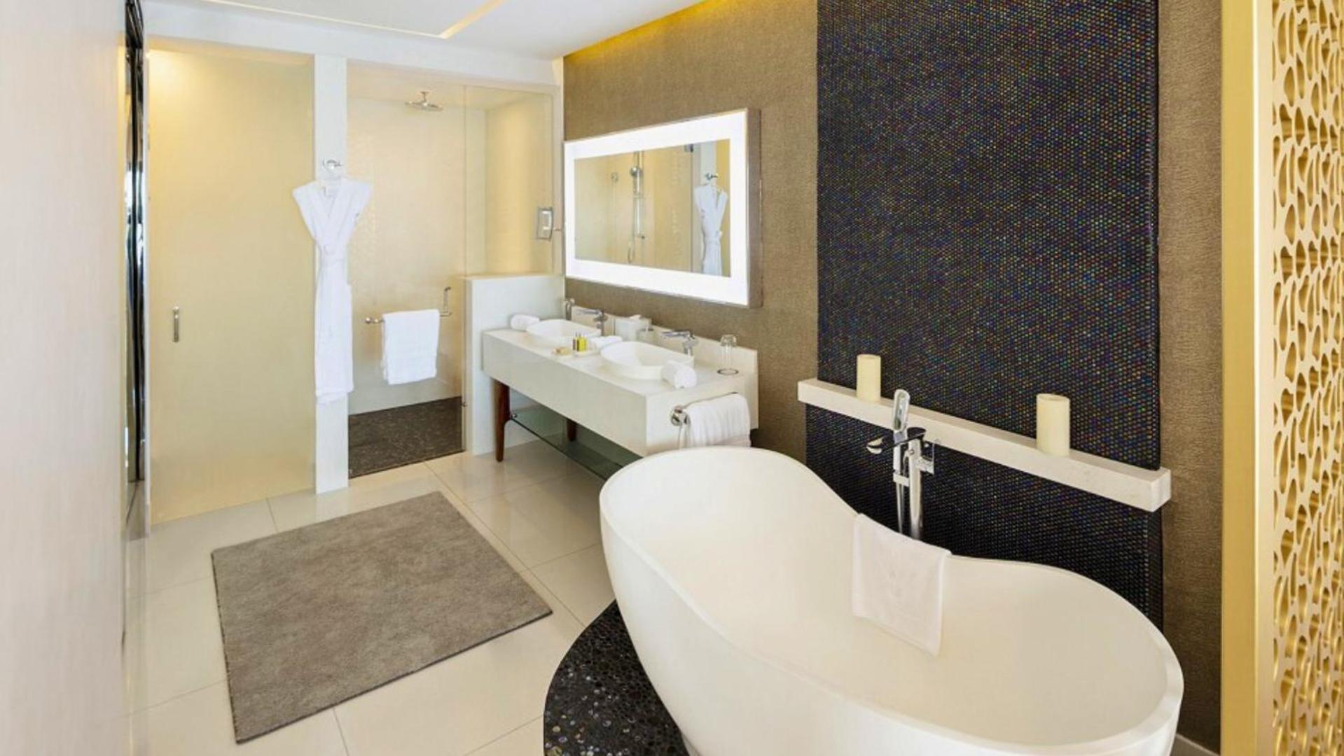 Stylish Cabo - Balcony - Spa-like Bath Resort